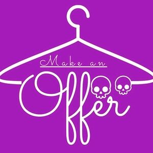 Reasonable offers considered 🖤